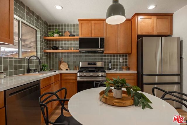 13126 Terra Bella Street, Pacoima