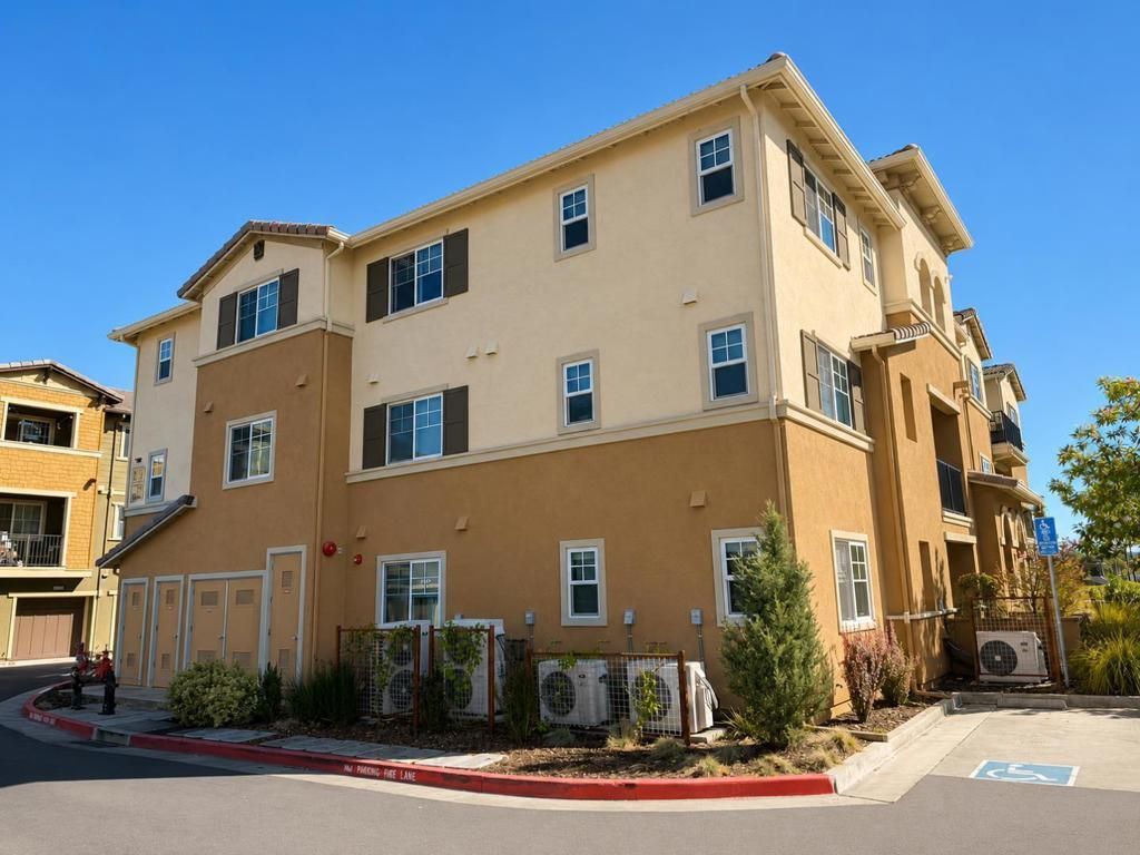 1408 Mauro Pietro Drive # 202, Petaluma