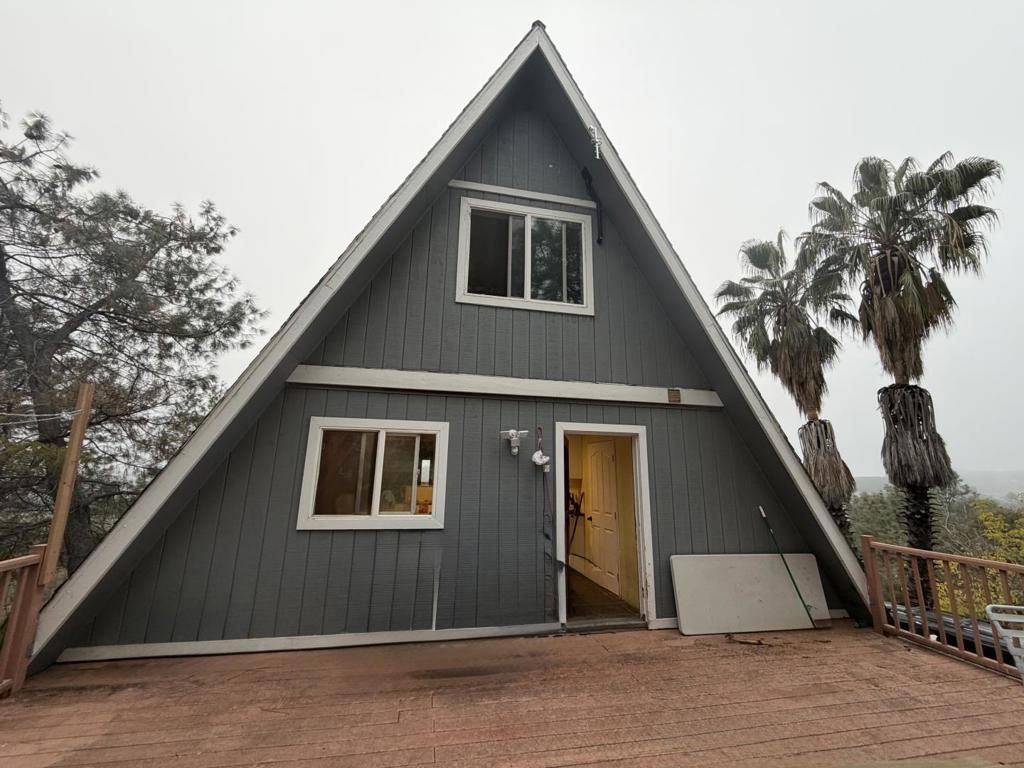 2461 Quail Oaks Road, Valley Springs