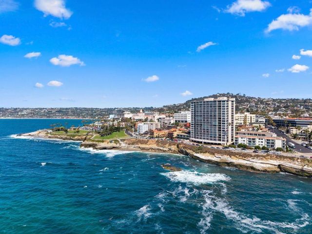 939 Coast Blvd 15b&c, La Jolla
