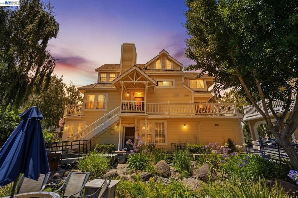 316 E 2nd St., Benicia