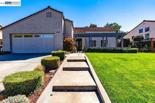 406 Stanford St, Vacaville