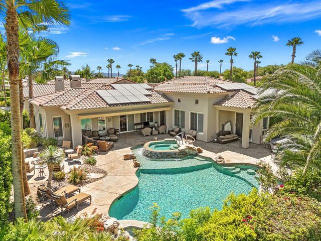 321 Loch Lomond Road, Rancho Mirage