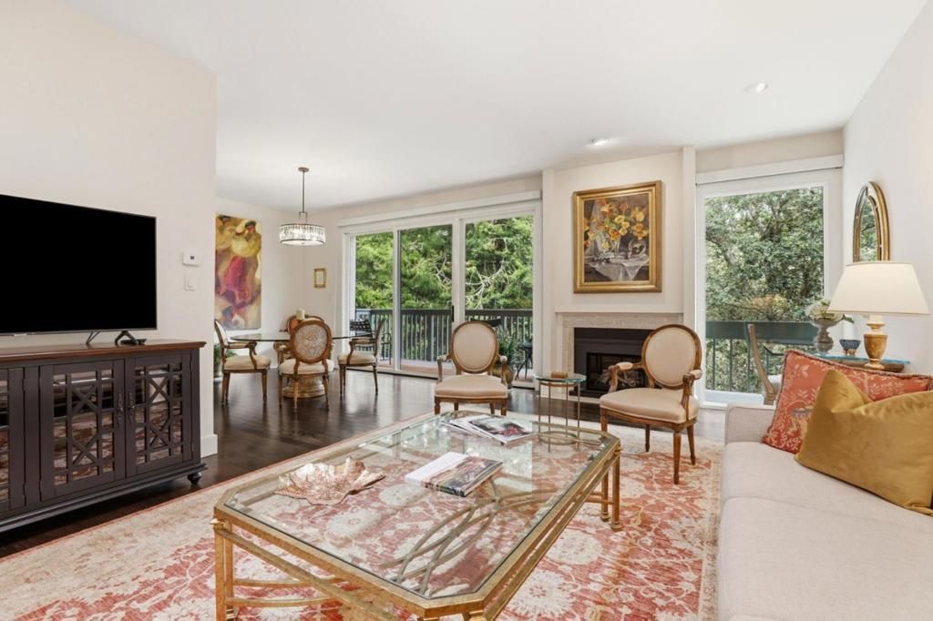 94 High Meadow Lane, Carmel