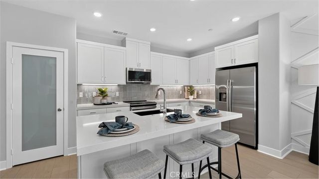 500 Park Drive # 18, Carson