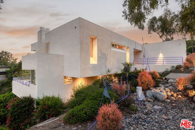 12268 Canna Road, Los Angeles