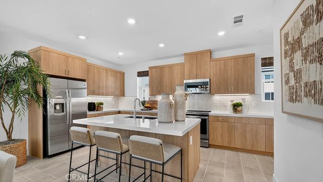 500 Park Drive # 17, Carson