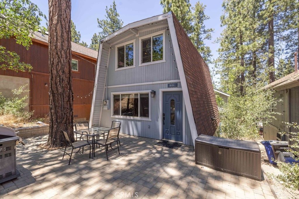 1111 W Alta Vista, Big Bear City