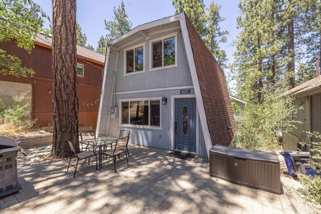1111 W Alta Vista, Big Bear City
