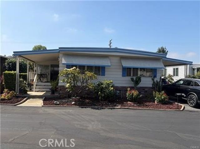840 E Foothill # 142, Azusa