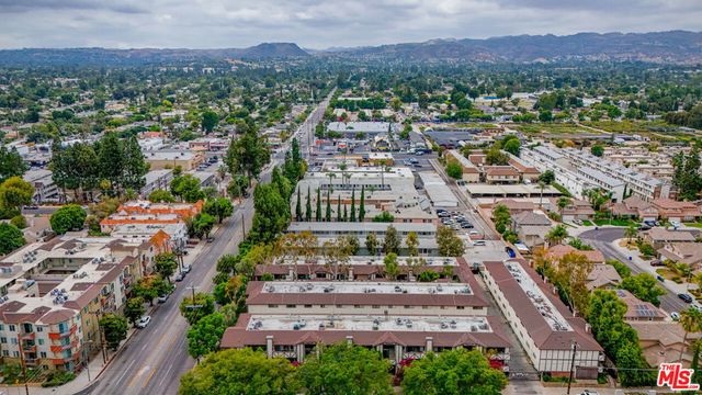 21811 Saticoy Street # 23, Los Angeles