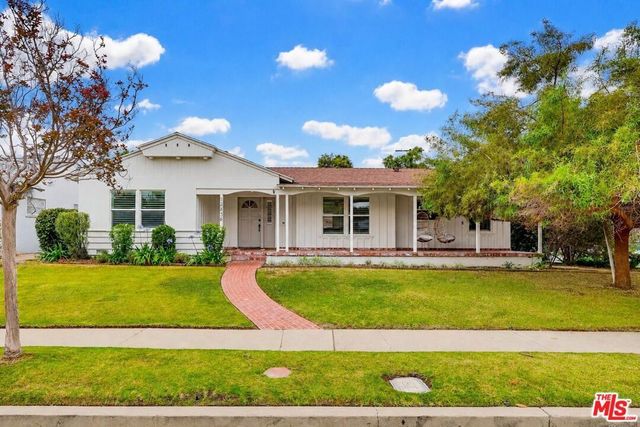 12836 Waddell Street, Valley Village