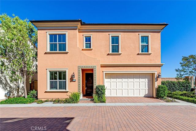 121 Trumpet Flower, Irvine