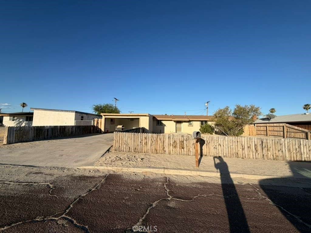 84661 9th, Trona