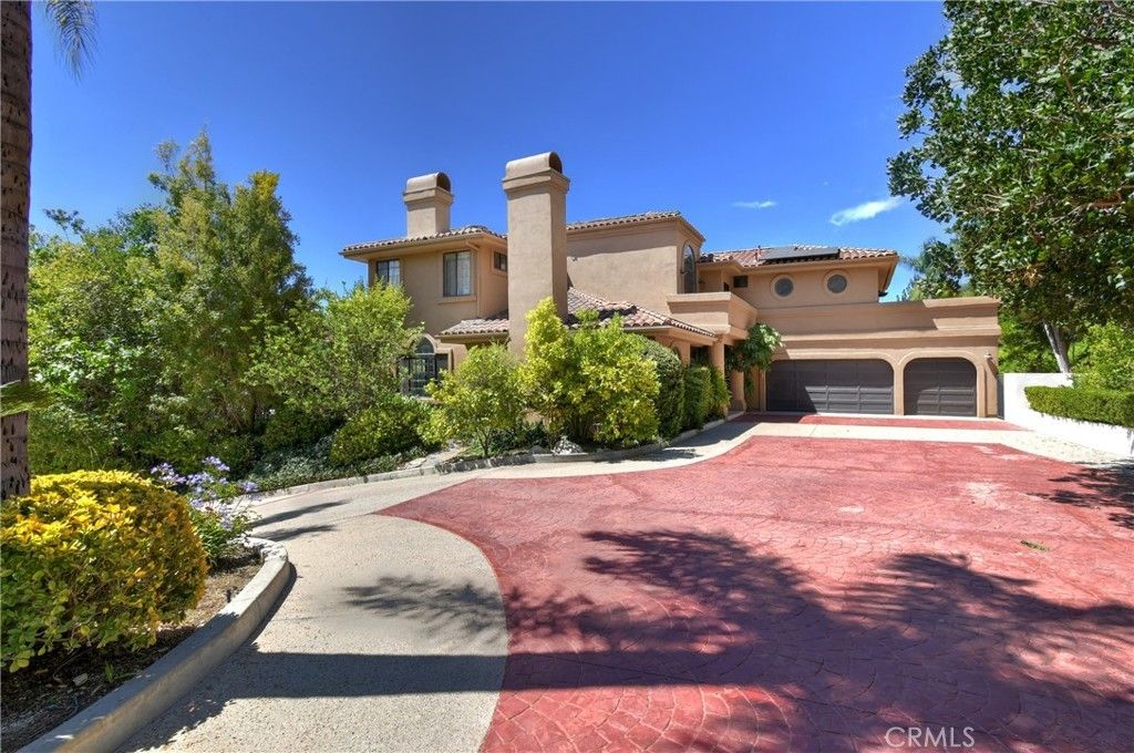 4423 Tedregal Court, Calabasas