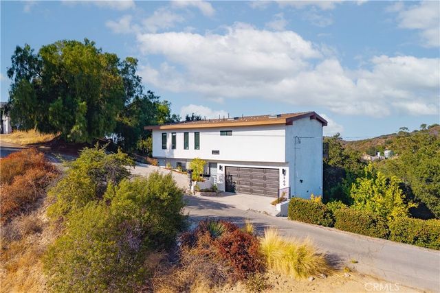 4300 Camello Road, Woodland Hills