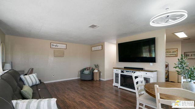 4647 Camarilla Avenue, Yucca Valley