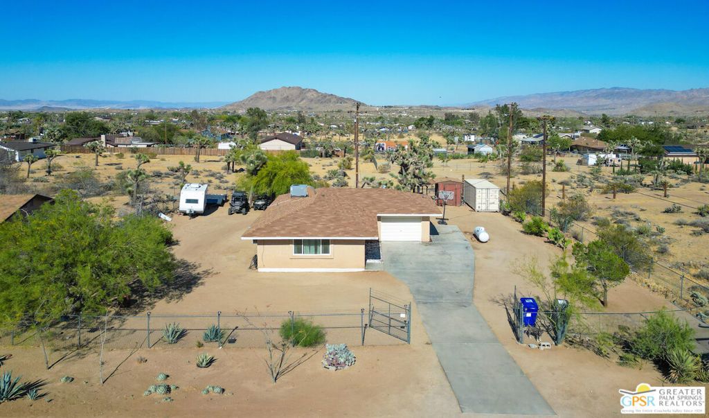 4647 Camarilla Avenue, Yucca Valley