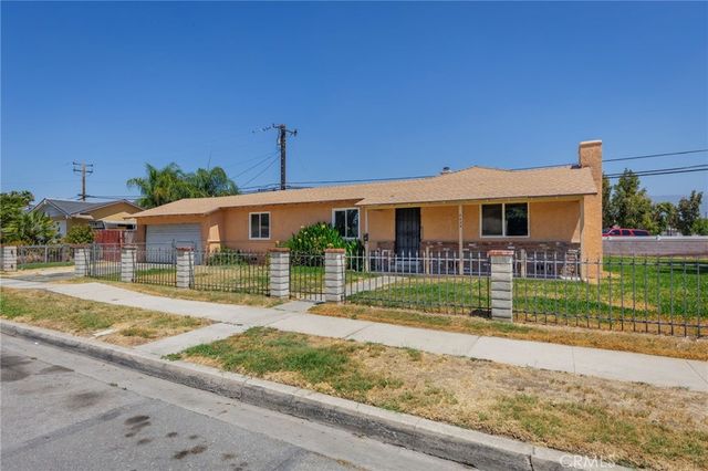 2438 W 7th, San Bernardino