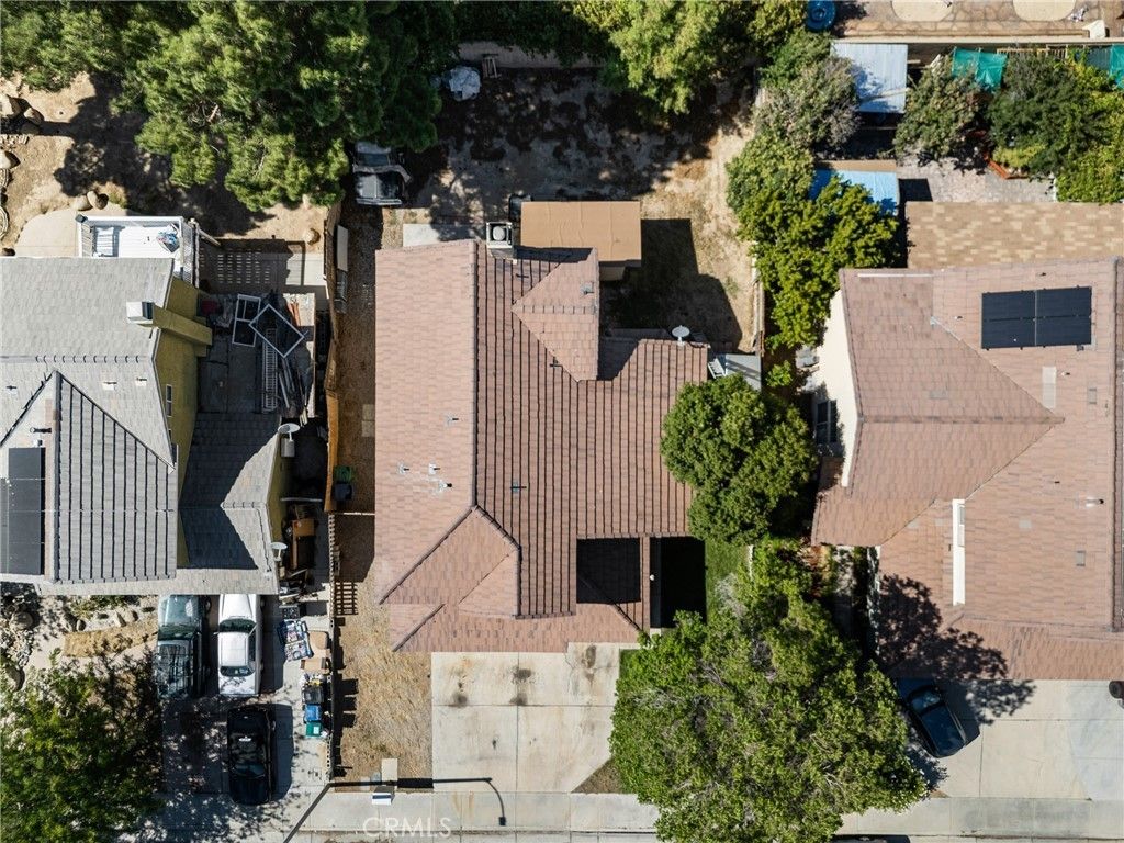 1845 West Avenue H8, Lancaster