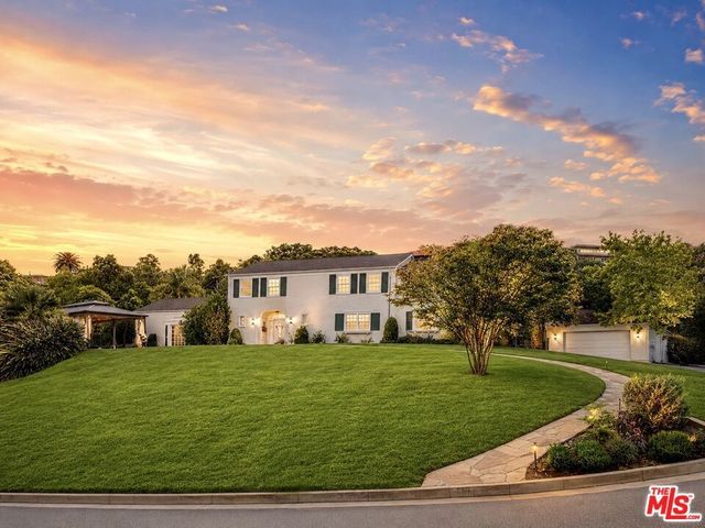 1627 Arbor Drive, Glendale