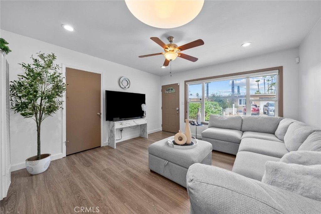 1411 Broadway Place, Escondido