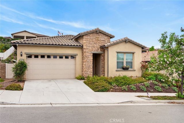 11137 Briar Rose Court, Corona
