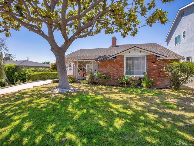 521 Bethany Road, Burbank