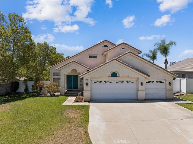 2709 W Buena Vista Drive, Rialto
