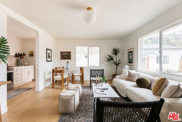2250 Fernleaf Street, Los Angeles