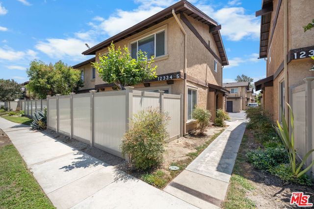 12334 Runnymede Street # 5, North Hollywood