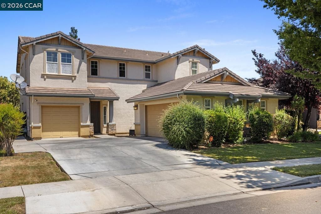 1117 Van Gogh Lane, Patterson