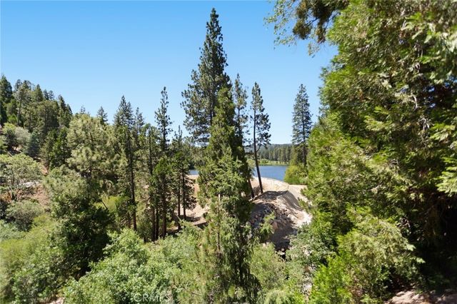 801 Brentwood, Lake Arrowhead