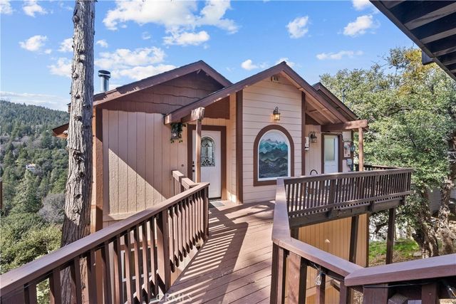 820 Arbula, Crestline