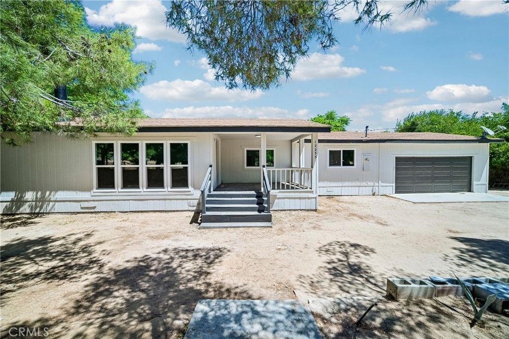 12233 E Avenue V-12, Pearblossom