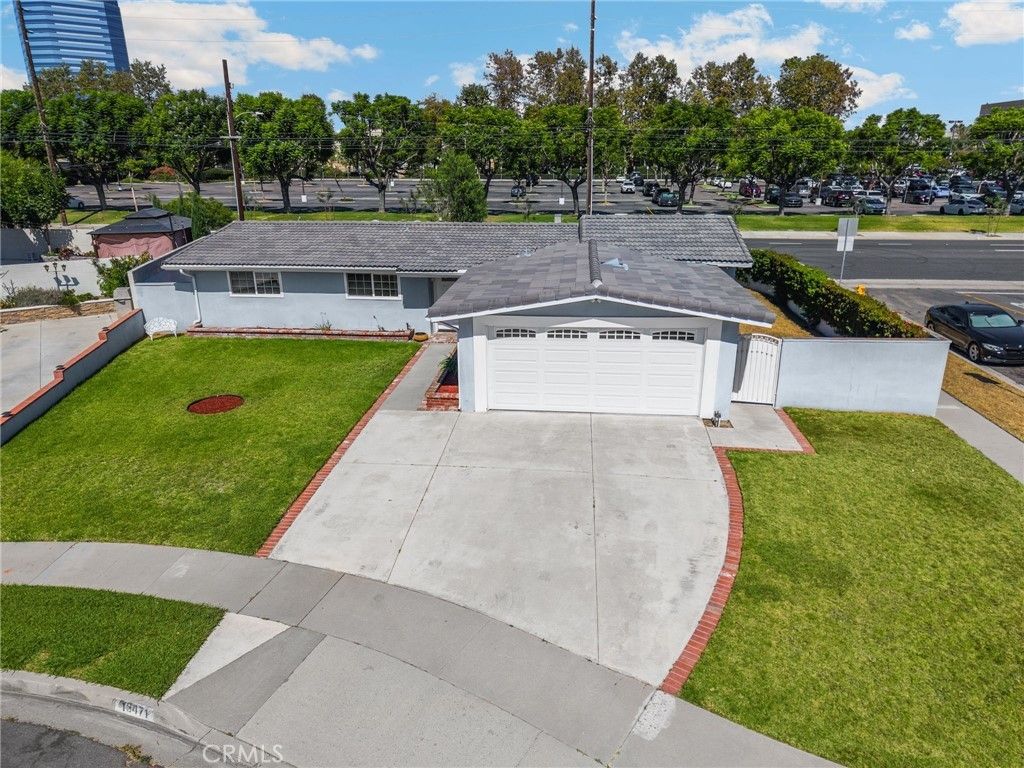 13471 Greentree Avenue, Garden Grove