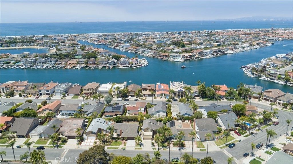 16591 Wanderer Lane, Huntington Beach