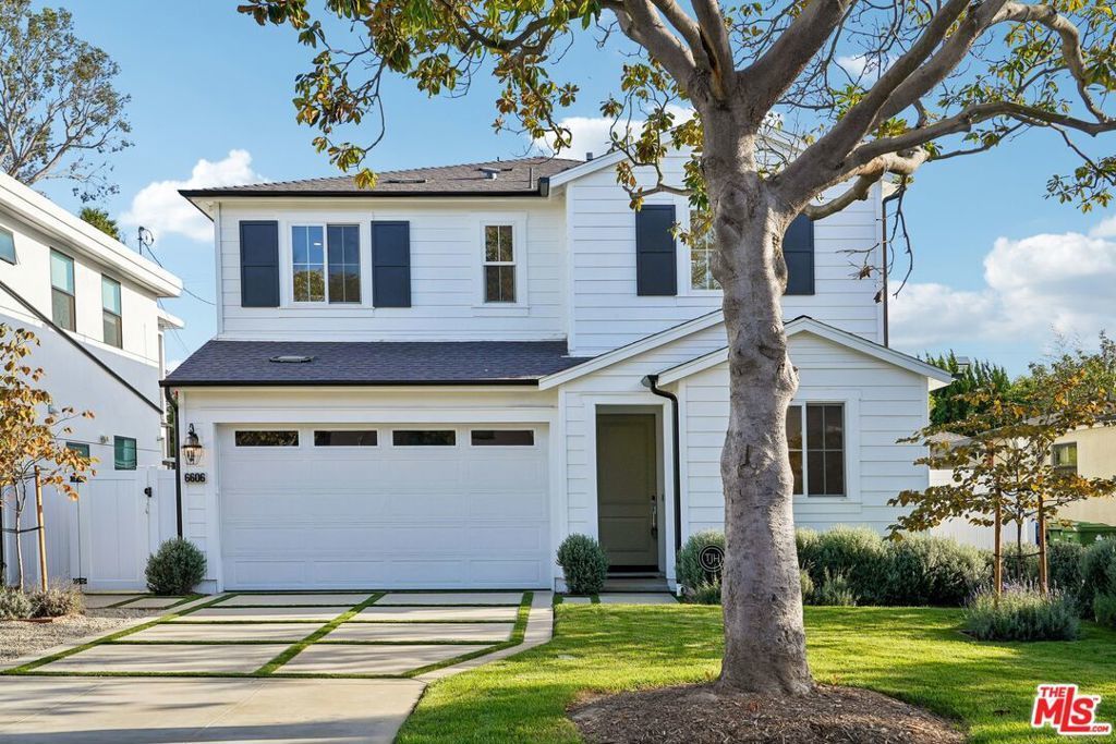 6606 W 80th Place, Los Angeles