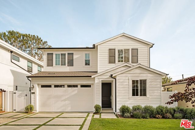 6606 W 80th Place, Los Angeles