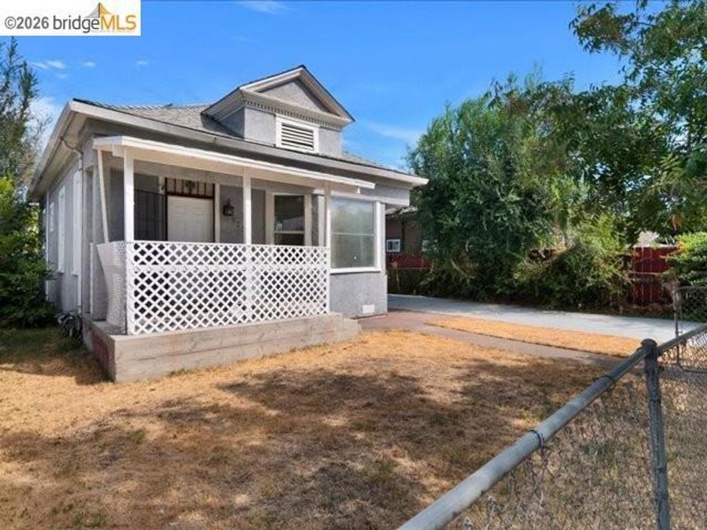 2487 E Sonora St, Stockton