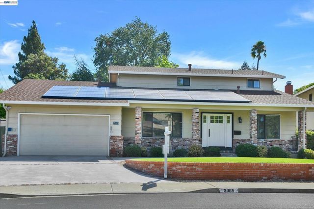 2065 Gill Port Ln, Walnut Creek