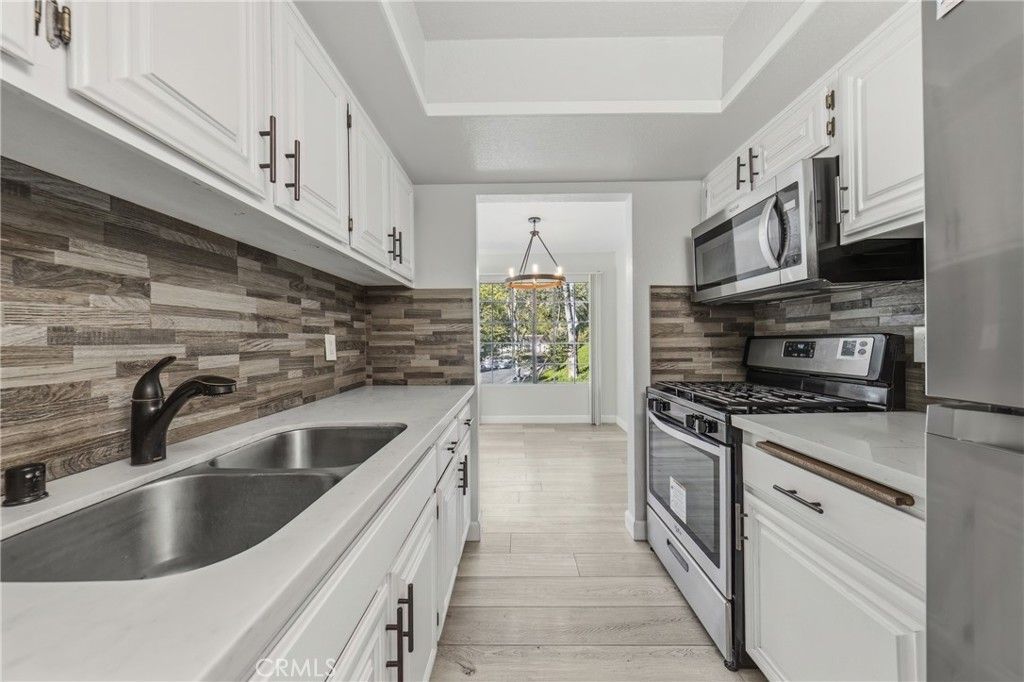 600 Central Avenue # 376, Riverside