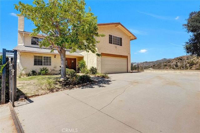 13487 Trego Place, Sylmar
