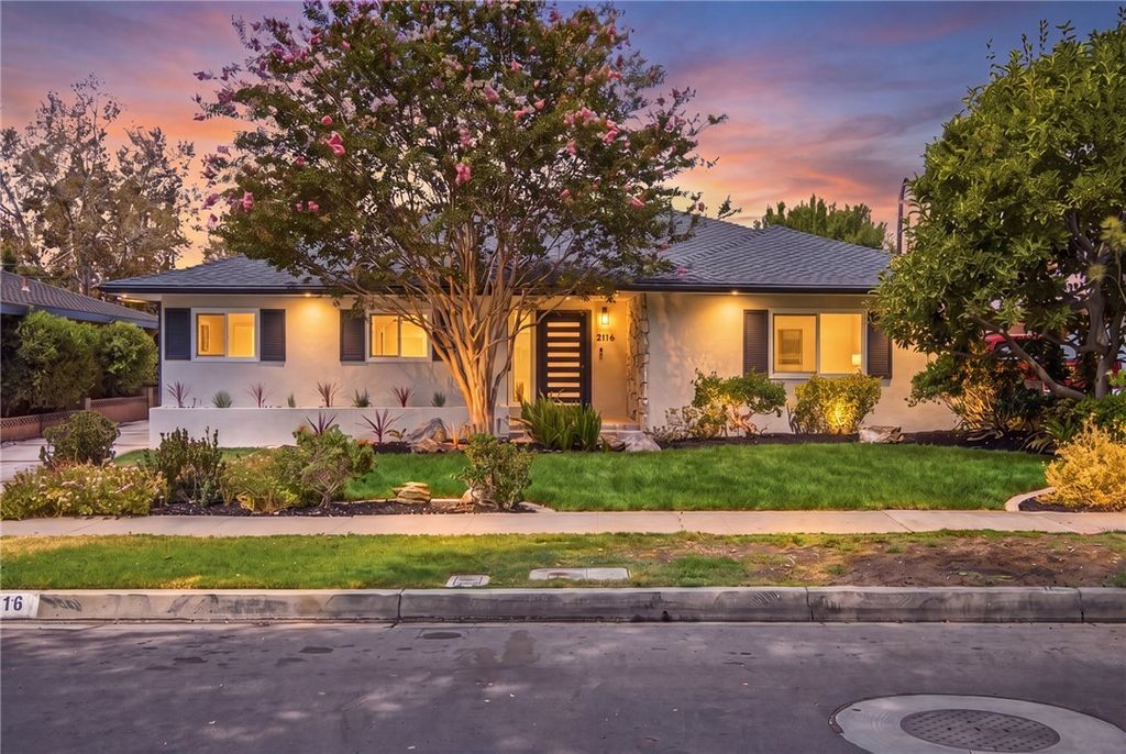 2116 Freeman, Santa Ana