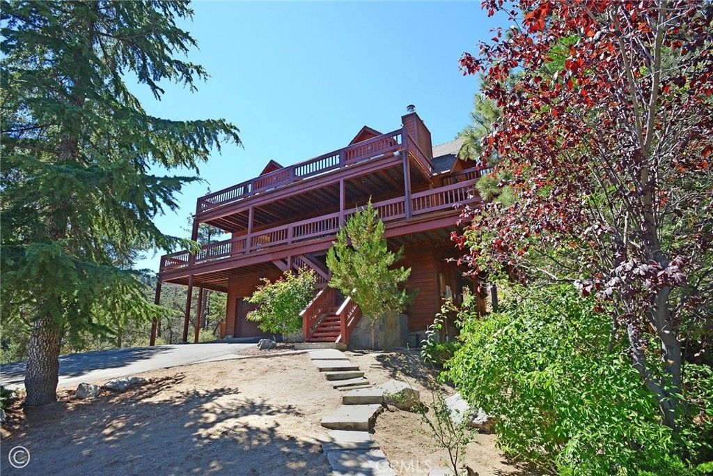 2027 Ivory Lane, Pine Mountain Club