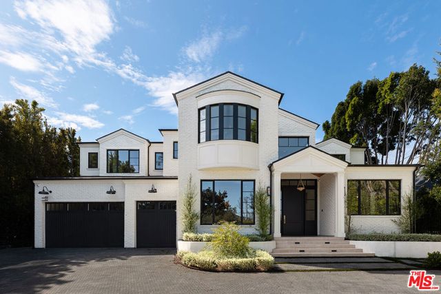 415 N Cliffwood Avenue, Los Angeles