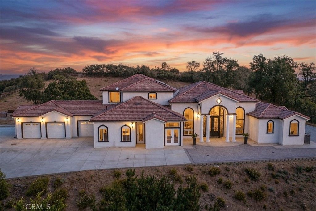 39625 County Line, Yucaipa