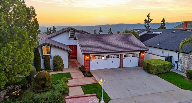 858 S Bluebird Circle, Anaheim Hills