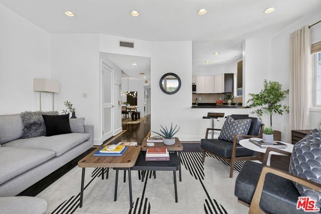 125 S Sweetzer Avenue # Ph2a, Los Angeles