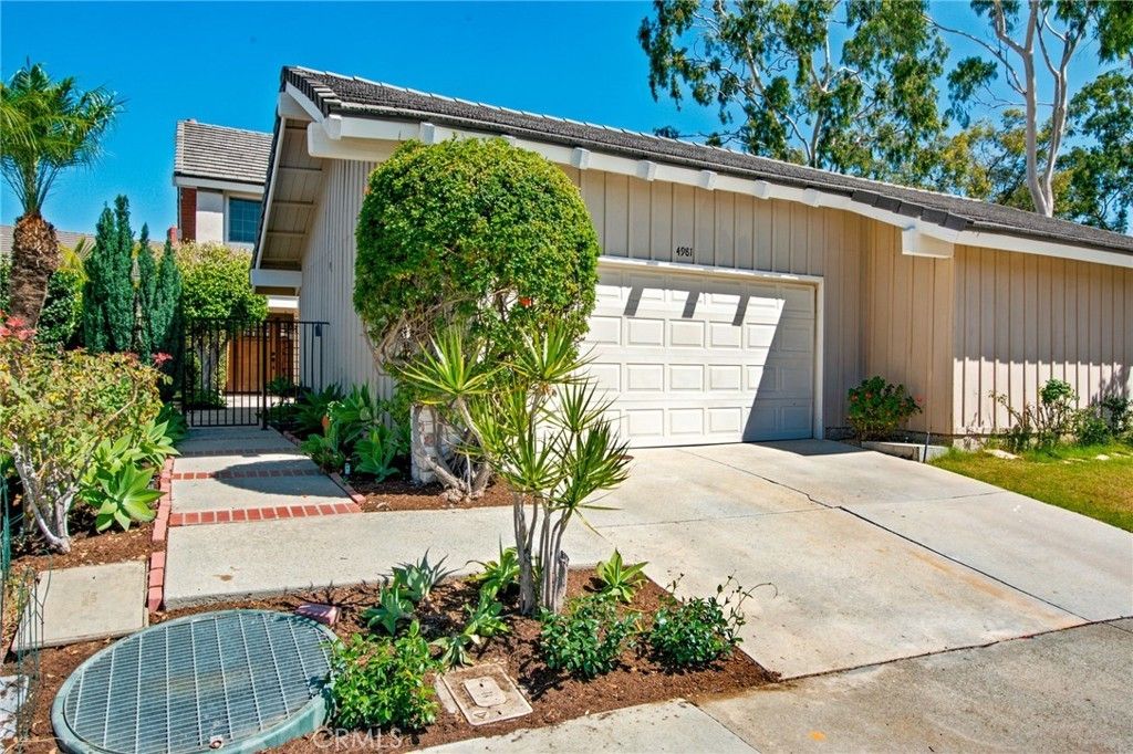 4981 Paseo Segovia, Irvine